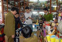 Tăng cường kiểm tra, kiểm soát rượu, bia, thuốc lá dịp Tết