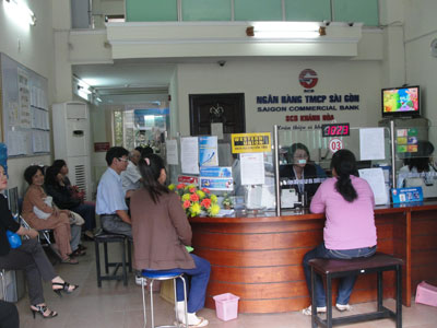  Giao dịch tại SCB Chi nhánh Khánh Hòa vẫn diễn ra ổn định sau khi có thông tin hợp nhất 3 ngân hàng.