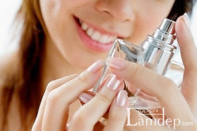 Tuyệt chiêu chọn nước hoa mùa Đông