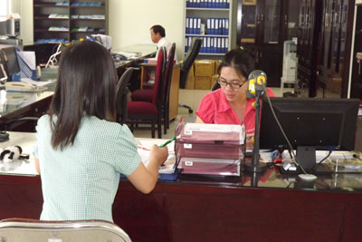 Loại bỏ thủ tục rườm rà, tạo thuận lợi cho doanh nghiệp và người dân là mục tiêu mà Đề án 30 hướng đến (Trong ảnh: Cục Thuế tỉnh - đơn vị có nhiều nỗ lực trong cải cách hành chính)