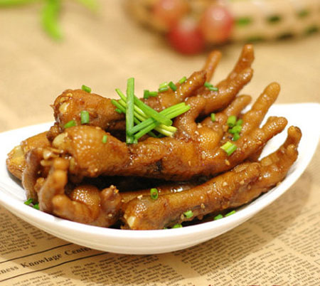 Món ăn: Chân gà rim cay ngày lạnh