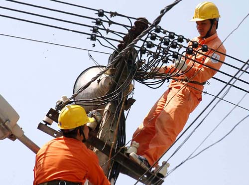 Giá điện sẽ lại tăng thêm 5% từ ngày mai, 20-12.