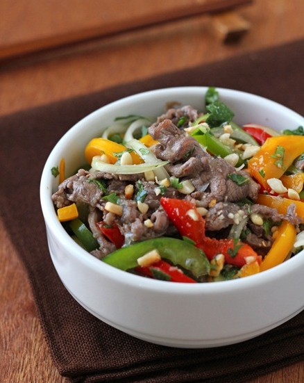 Món ăn: Nộm thịt bò ớt chuông