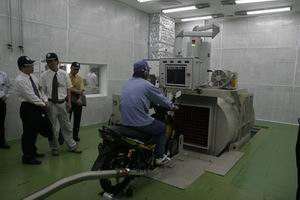 Phí thử nghiệm khí thải đối với phương tiện giao thông cơ giới đường bộ