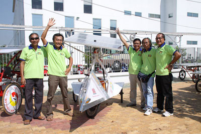 Giấc mơ về xe năng lượng mặt trời “made in” Nha Trang