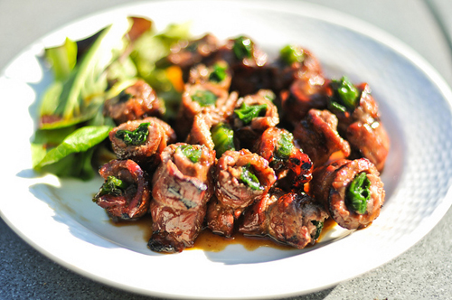 Món ăn: Thịt bò cuốn hành