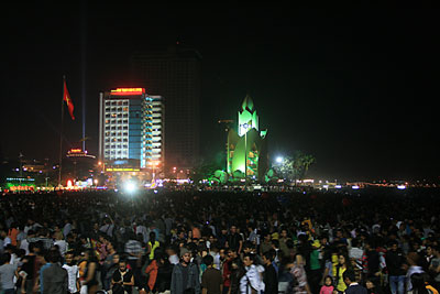 Nha Trang: Đêm giao thừa ấm áp