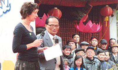 Thơ ca vì hòa bình, hữu nghị và phát triển