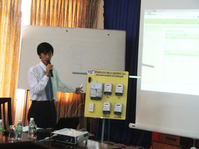 Lắp đặt thí điểm công tơ điện tử 1 pha loại VSE-11 cho 200 khách hàng tại TP. Nha Trang
