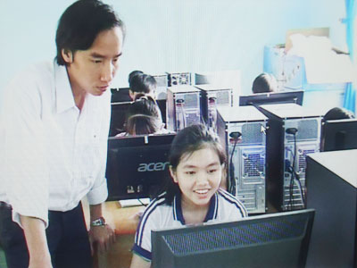 Thu hẹp khoảng cách số