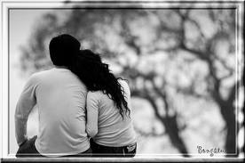 Vai anh, em hãy tựa vào