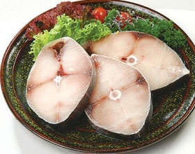 Ăn cá giảm khối u ruột