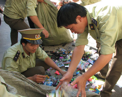 Đẩy mạnh các biện pháp bình ổn thị trường