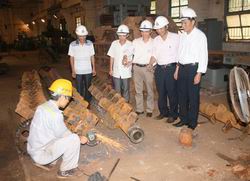 Trả thù lao cho tác giả sáng kiến và người tổ chức áp dụng sáng kiến lần đầu