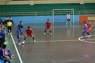 Xác định 8 gương mặt vào tứ kết