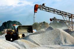 Điều kiện hộ kinh doanh được thăm dò khoáng sản làm vật liệu xây dựng thông thường