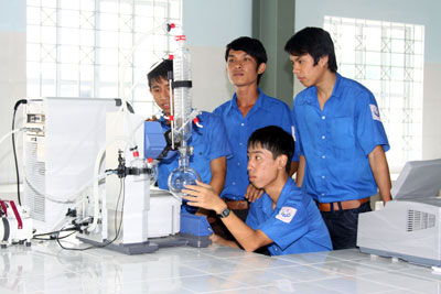 Khánh thành khu thực hành Khoa Công nghệ môi trường và Công nghệ sinh học