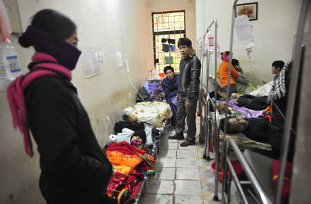 Hỗ trợ toàn bộ viện phí cho người nghèo