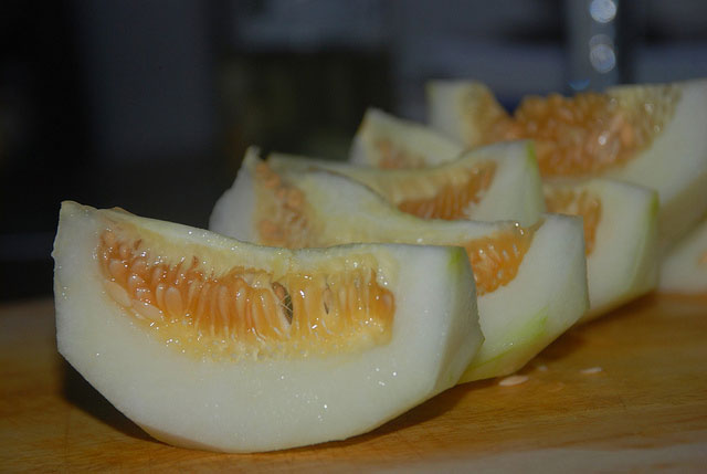 Ứng dụng công nghệ cao trồng dưa lê siêu ngọt