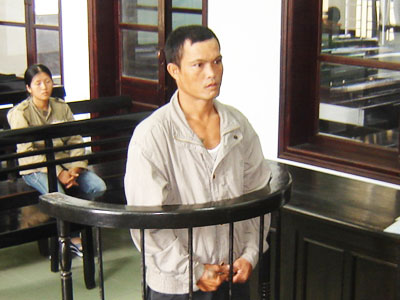 Bị phạt tù vì đốt hồ sơ của Công an