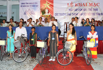 Khai mạc Ngày hội Văn hóa - Thể thao các trường Phổ thông Dân tộc nội trú tỉnh lần thứ 13