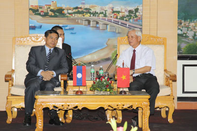 Đồng chí Nguyễn Chiến Thắng tiếp ông Khamsane Souvong, Ủy viên Trung ương Đảng Nhân dân cách mạng Lào, Viện trưởng Viện Kiểm sát Nhân dân tối cao Lào.