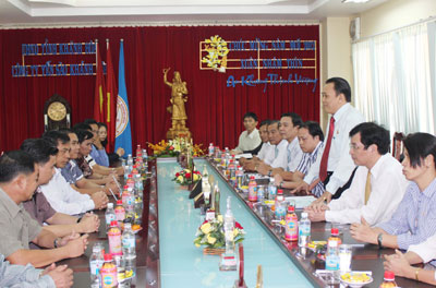 Thăm Công ty TNHH Nhà nước một thành viên Yến sào Khánh Hòa