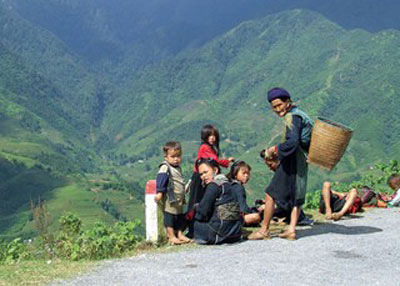 Đồng bào dân tộc thiểu số là một trong những đối tượng được hỗ trợ khám, chữa bệnh.