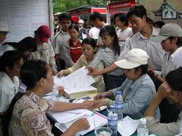 110 directly recruited at job fair 2012 at Khanh Hoa Job Center