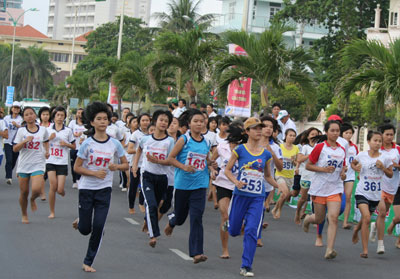 Các vận động viên tranh tài tại giải.