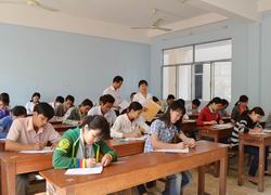 Thi tuyển viên chức có 4 môn