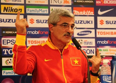 VFF và Huấn luyện viên Calisto: "Tái hôn" lần 3?