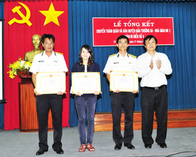 Tổng kết chuyến công tác thăm và làm việc tại huyện đảo Trường Sa