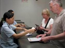 Người nước ngoài xuất cảnh được hoàn 85% VAT của hàng hóa mua tại Việt Nam