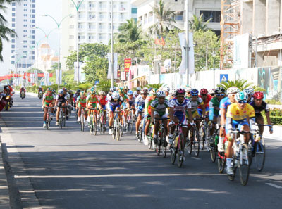 Lê Văn Duẫn vẫn không có đối thủ