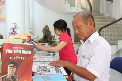 Góp phần khơi dậy văn hóa đọc