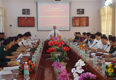 Đồng chí Nguyễn Kim Khoa - Ủy viên Ủy ban Thường vụ QH, Chủ nhiệm Ủy ban QP-AN của QH chủ trì hội nghị.