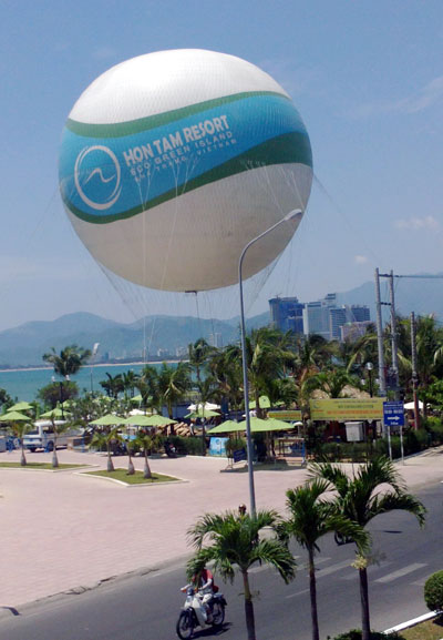 Đưa khinh khí cầu vào khai thác du lịch trên bờ biển Nha Trang
