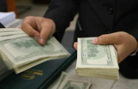 Nhiều chính sách tiền tệ bắt đầu có hiệu lực