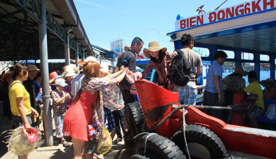 Đón gần 744.000 lượt khách du lịch