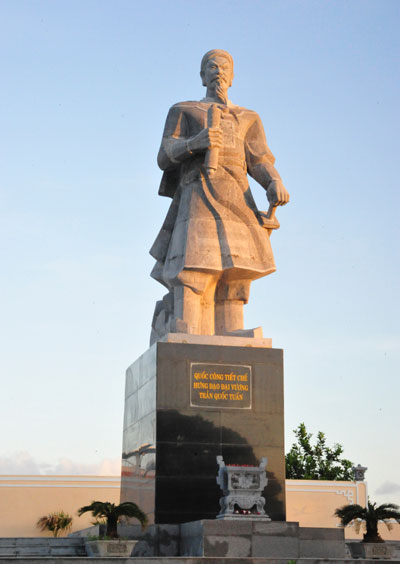 Khánh thành tượng Trần Hưng Đạo ở Trường Sa