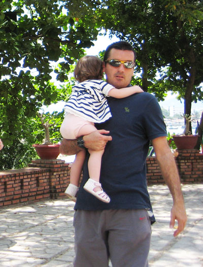 Việc giữ gìn vệ sinh công cộng chưa tốt