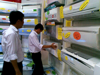 Hàng bình dân bán chạy