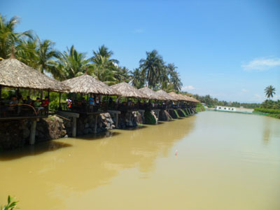 Vui chơi thỏa thích, khuyến mãi hấp dẫn tại Champa Garden