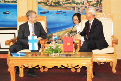 Tiếp Đại sứ Cộng hòa Phần Lan