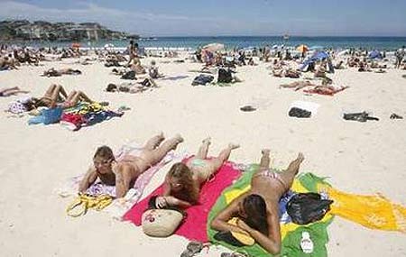 Đàn ông lớn tuổi dễ bị ung thư da