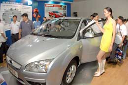 VAMA đề nghị hoãn phí, giảm thuế ôtô