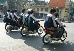 Xử lý nghiêm, kịp thời học sinh, sinh viên vi phạm giao thông