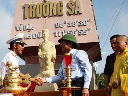Đặt tượng Hưng Đạo Đại vương Trần Quốc Tuấn tại Trường Sa Lớn