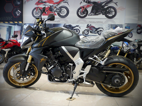Hàng khủng Honda CB1000RA 2012 về Sài Gòn